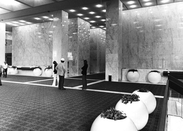 2011104-fcp-1975-lobby.jpg